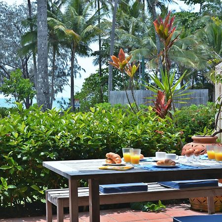 Number 2 On The Beach | Beautiful Beachfront Villa Port Douglas Extérieur photo