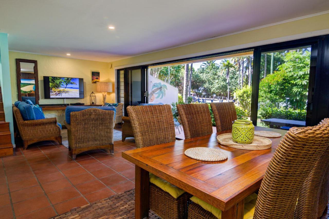 Number 2 On The Beach | Beautiful Beachfront Villa Port Douglas Extérieur photo
