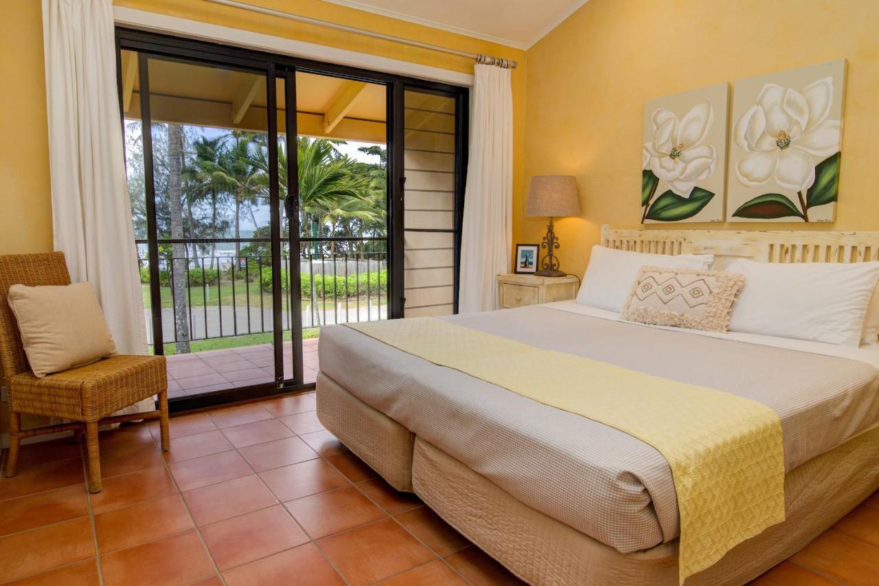 Number 2 On The Beach | Beautiful Beachfront Villa Port Douglas Extérieur photo