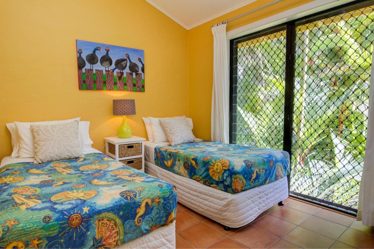Number 2 On The Beach | Beautiful Beachfront Villa Port Douglas Extérieur photo